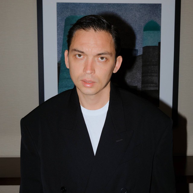 Ad Photo